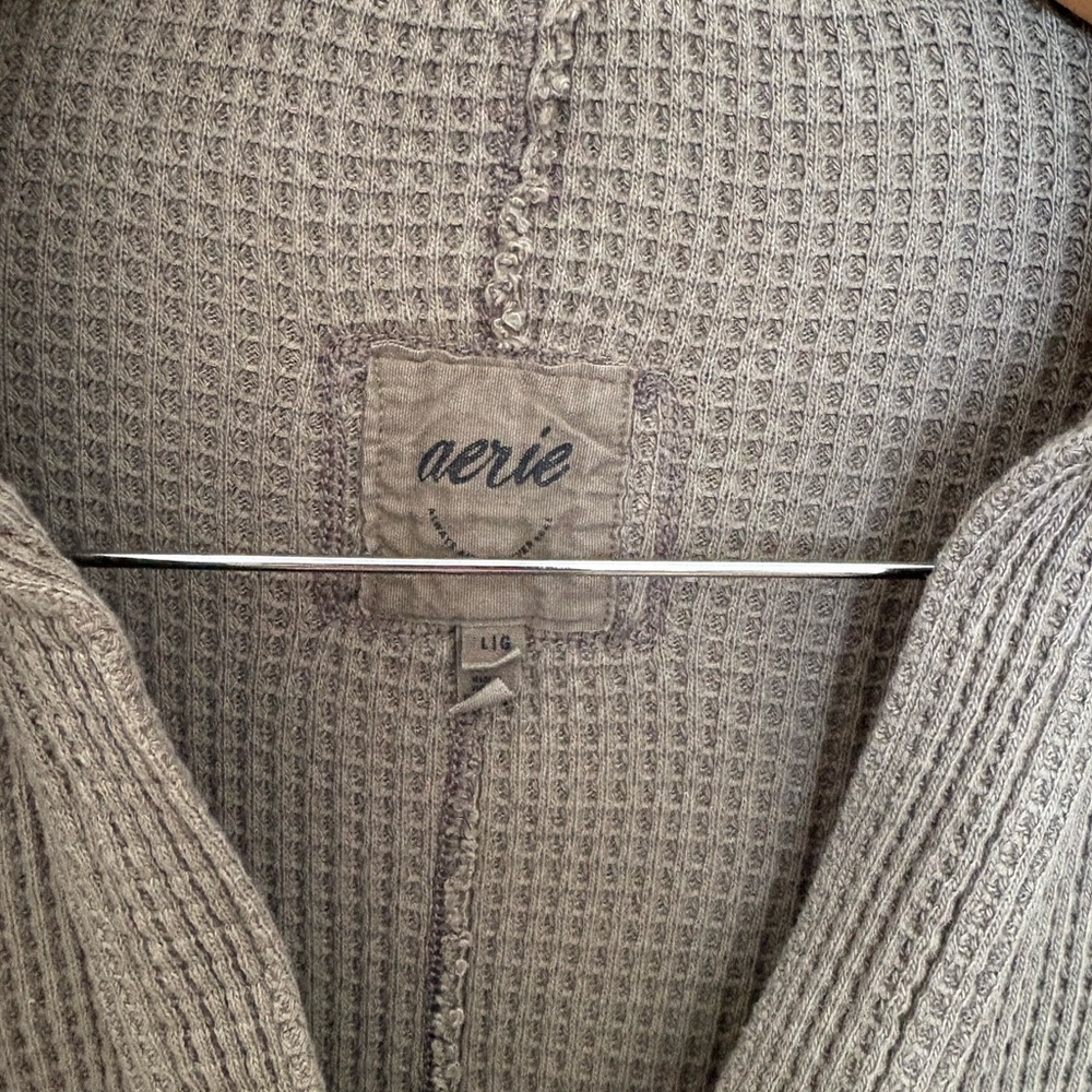 Aerie olive green waffle knit pullover - Picture 3 of 4